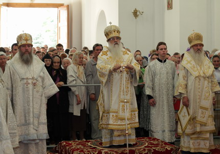 Праздничное всенощное бдение Праздничное всенощное бдение